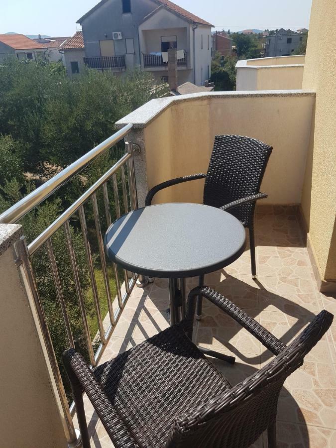 Apartmani Lili Sukošan المظهر الخارجي الصورة