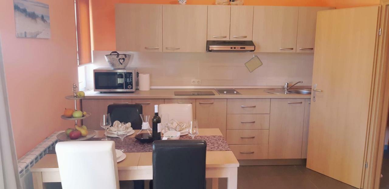 Apartmani Lili Sukošan المظهر الخارجي الصورة