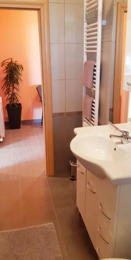 Apartmani Lili Sukošan المظهر الخارجي الصورة